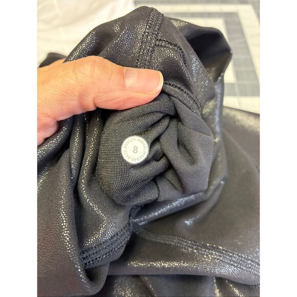 Lululemon Align High Rise in Black Shimmery Size 8 - Picture 9 of 10